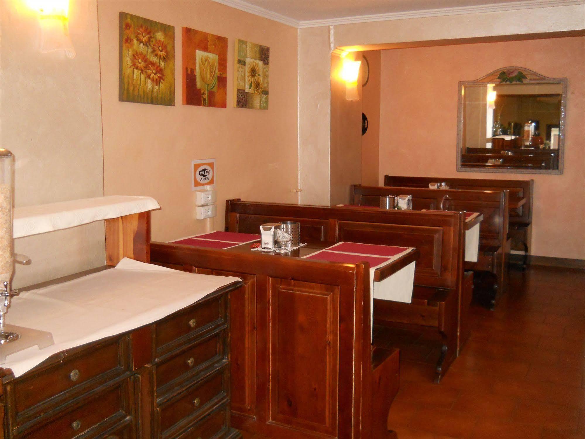 Hotel Il Rustichello لوناتو المظهر الخارجي الصورة