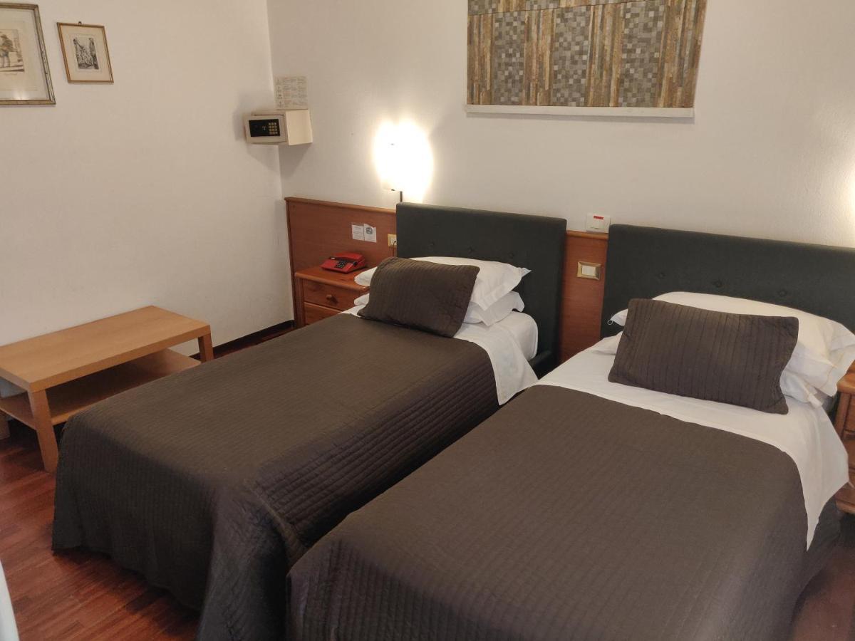 Hotel Il Rustichello لوناتو المظهر الخارجي الصورة