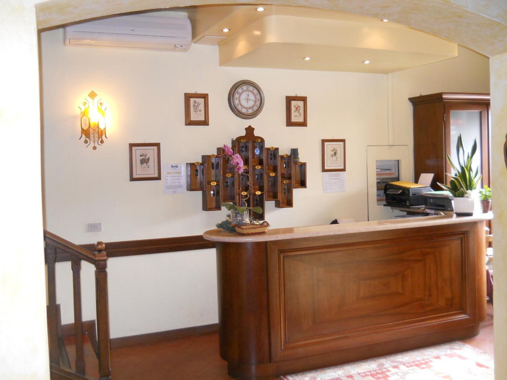 Hotel Il Rustichello لوناتو المظهر الخارجي الصورة