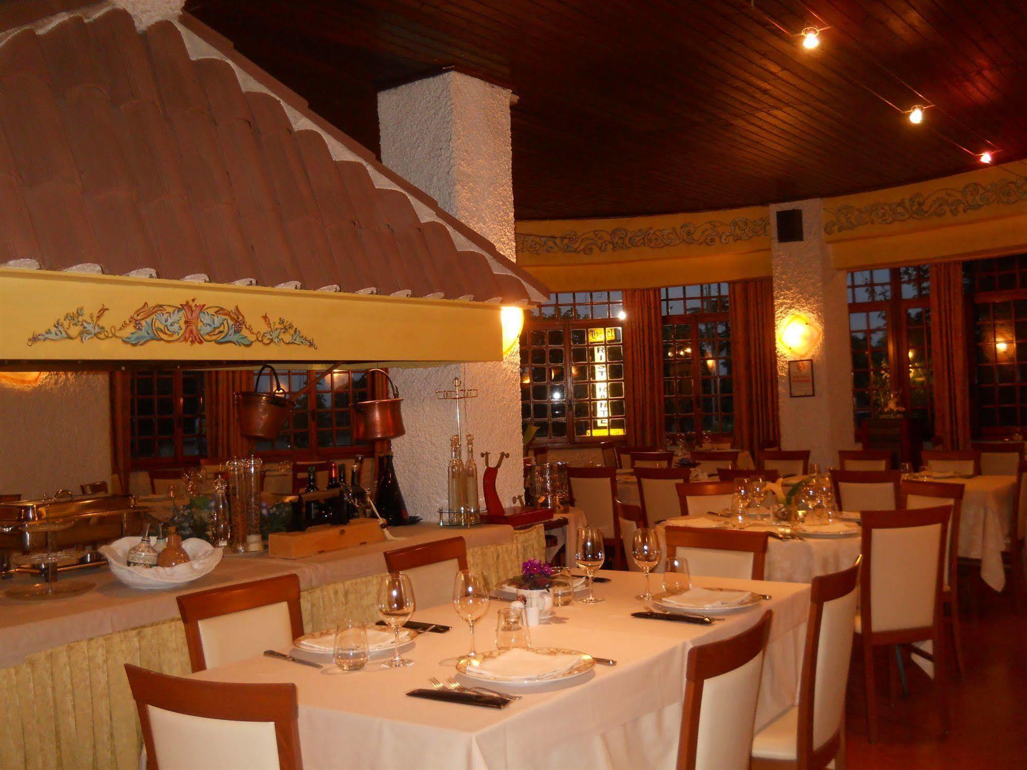 Hotel Il Rustichello لوناتو المظهر الخارجي الصورة